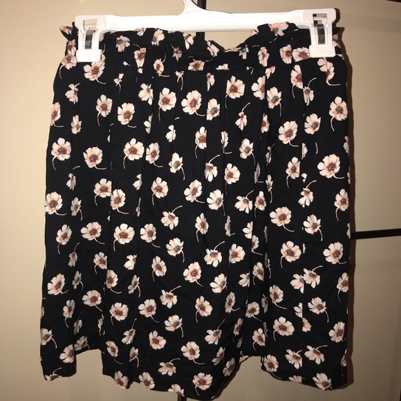 Floral skirt - Picture 2 of 2